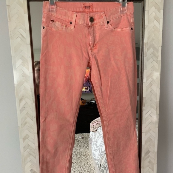 New Hudson Krista Crop in Peach Leopard - Picture 3 of 8